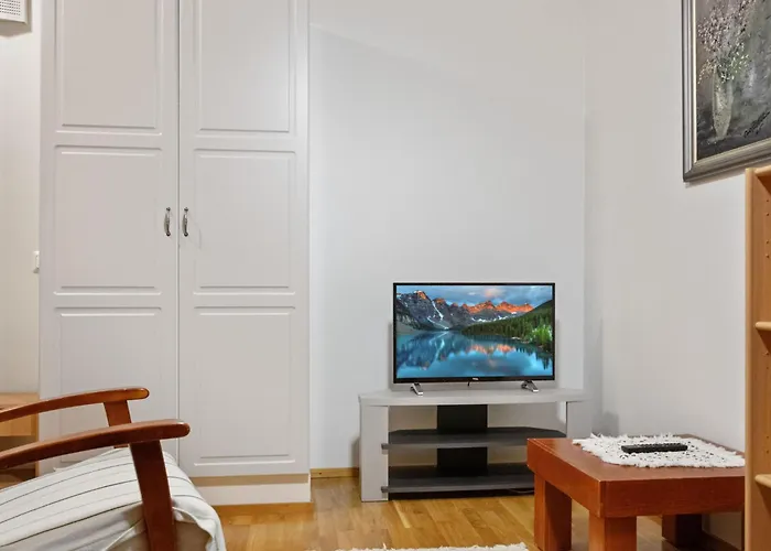 Point Vale 1 As 9 By Interhome Tahkovuori